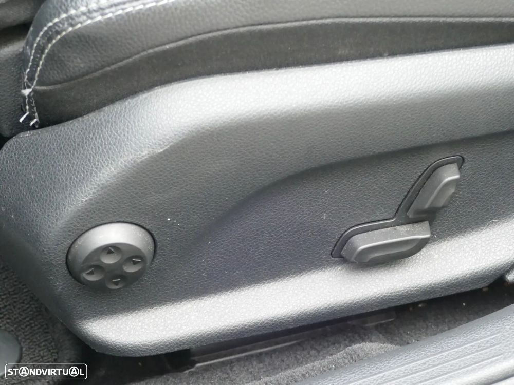 Mercedes-Benz C 220 d AMG Line - 28