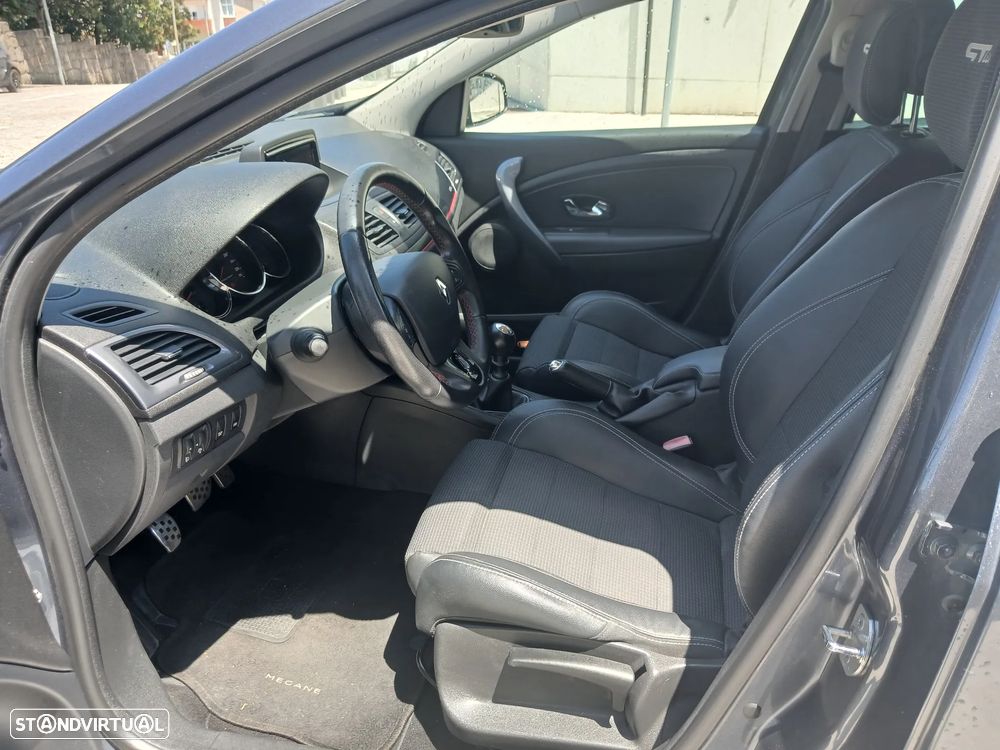 Renault Mégane Sport Tourer 1.5 dCi GT Line J18 - 34