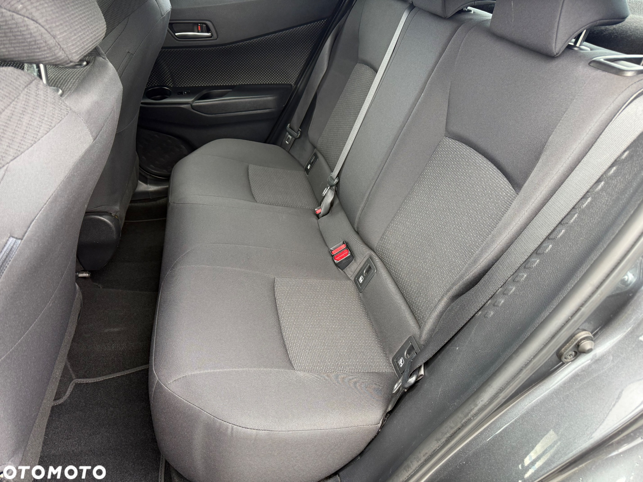 Toyota C-HR 1.2 Turbo Flow - 21