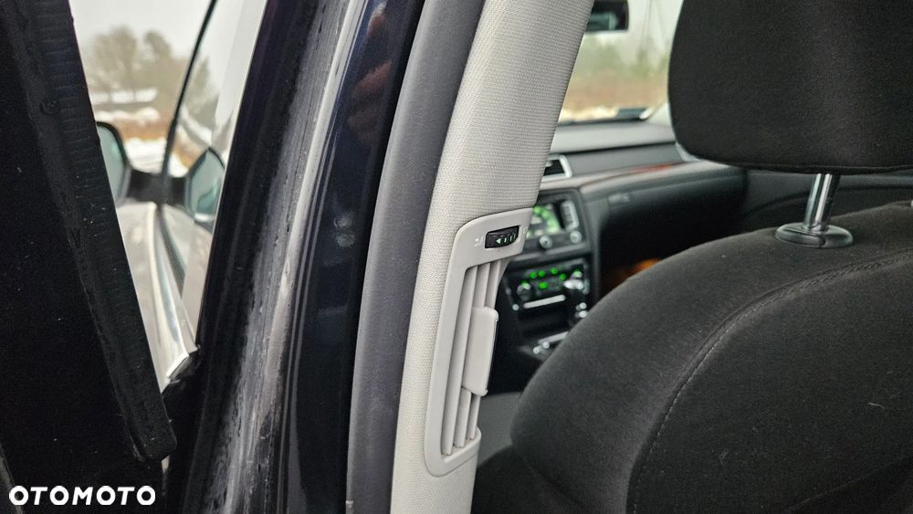 Skoda Superb 2.0 TDI Comfort DSG - 38