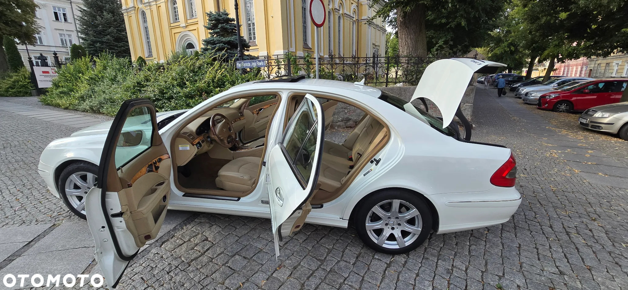 Mercedes-Benz Klasa E 350 4Matic 7G-TRONIC Avantgarde - 19