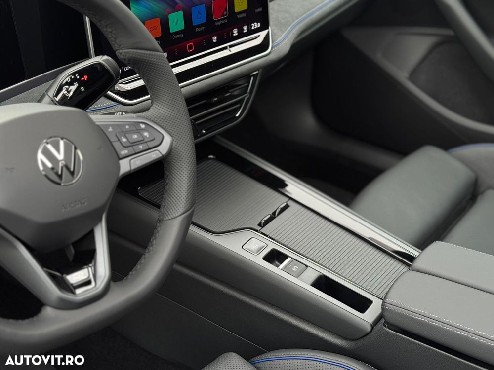 Volkswagen Passat 2.0 TDI 4Motion DSG R-Line - 13