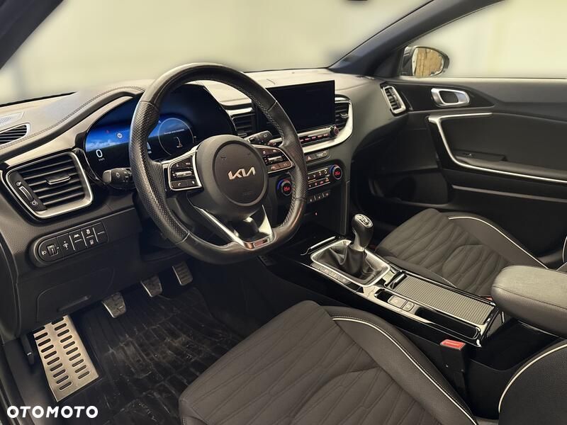 Kia ProCeed 1.5 T-GDI GT Line - 10