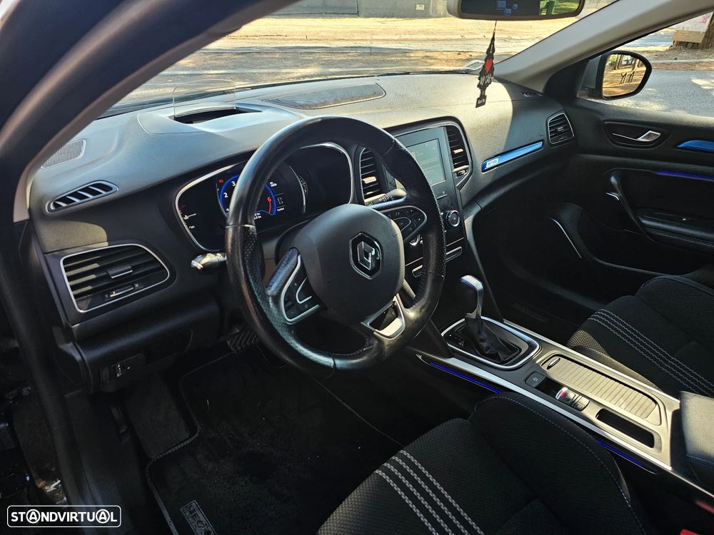 Renault Mégane 1.2 TCE GT Line EDC - 11