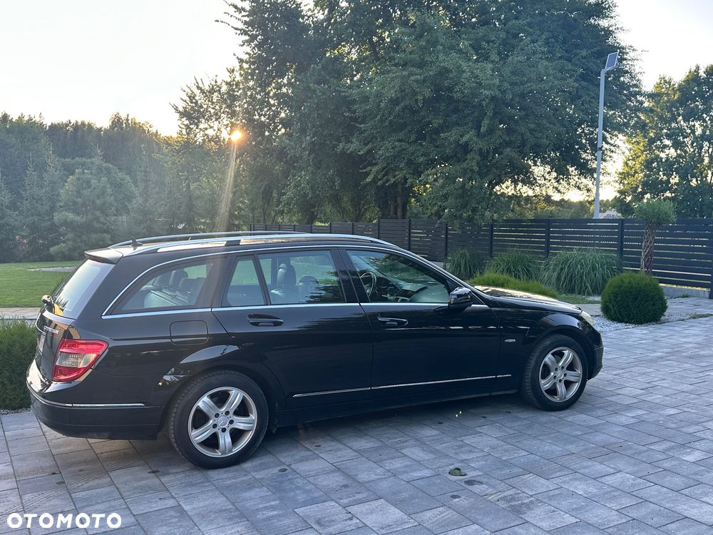 Mercedes-Benz Klasa C 180 K BlueEff Elegance - 23