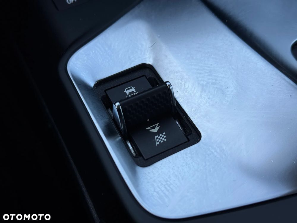 Jaguar E-Pace 2.0 i4P AWD SE - 22