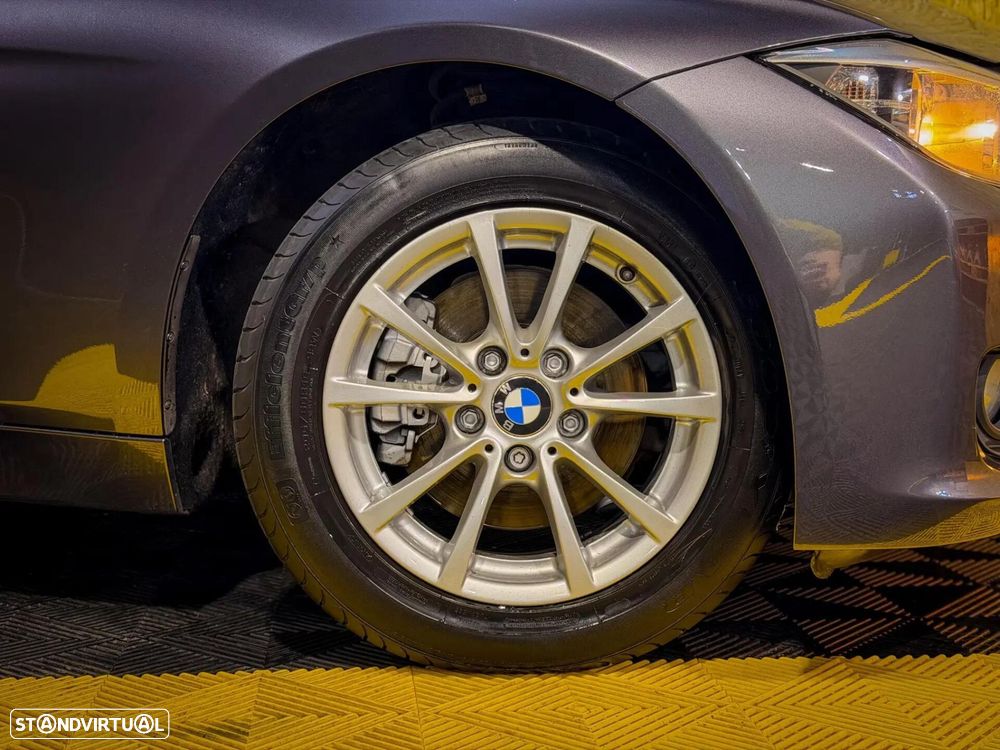 BMW 320 d - 4