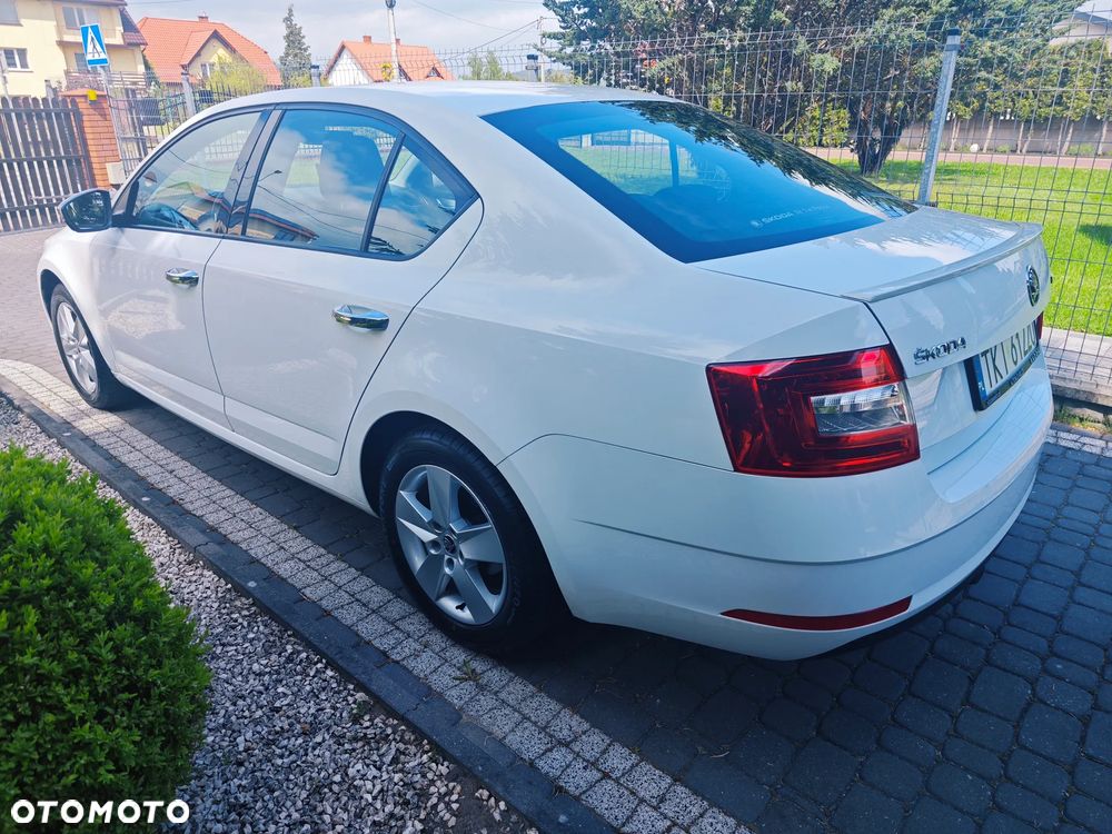 Skoda Octavia 1.5 TSI ACT Business - 4