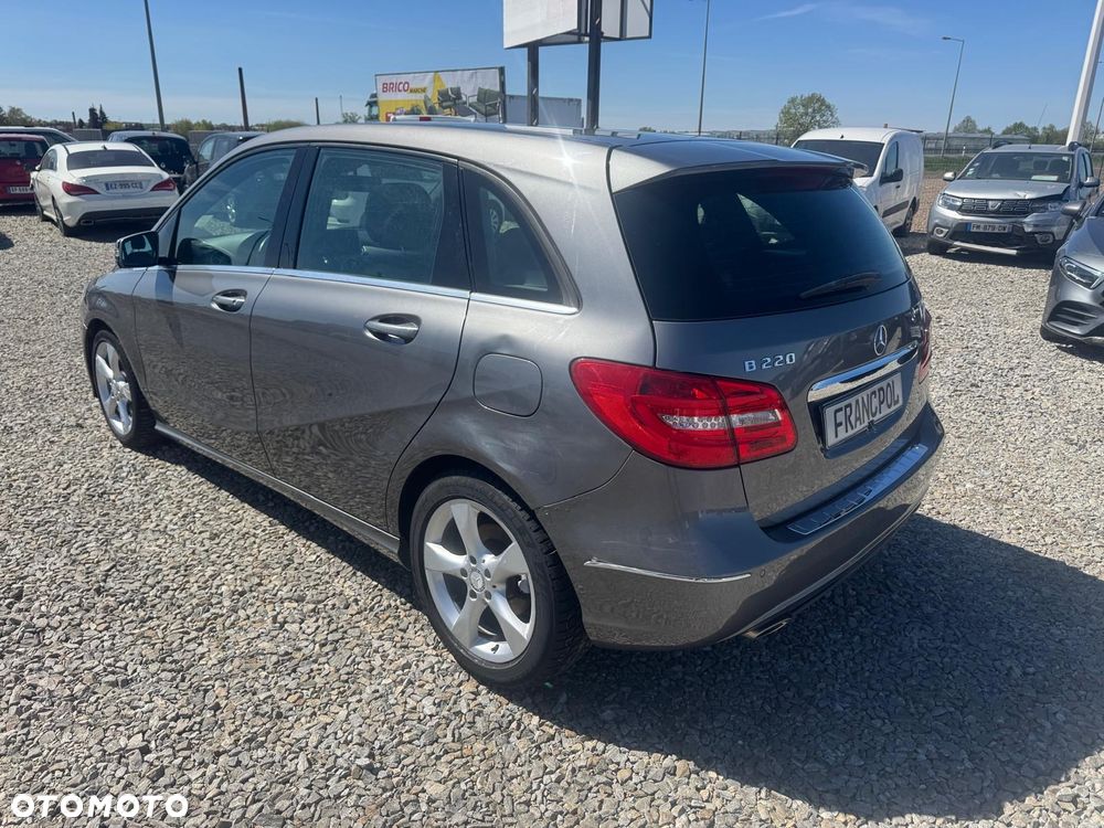 Mercedes-Benz Klasa B 220 d 7G-DCT AMG Line - 5