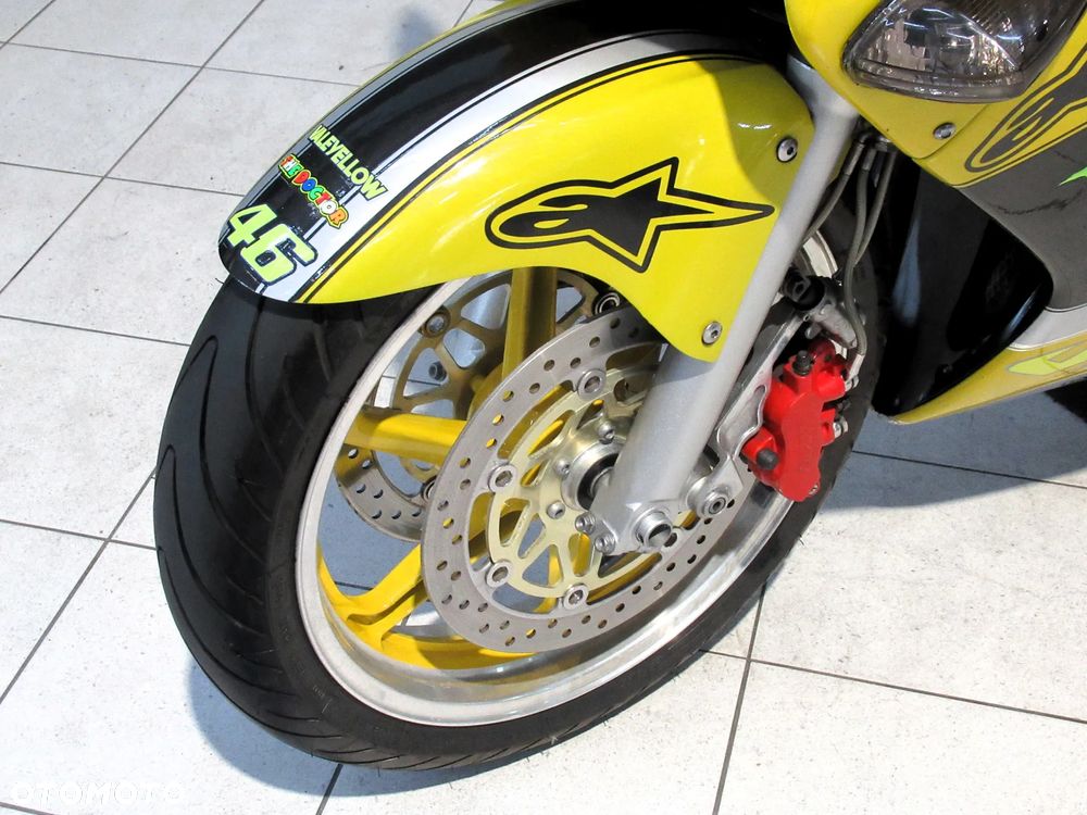 Honda VFR - 31