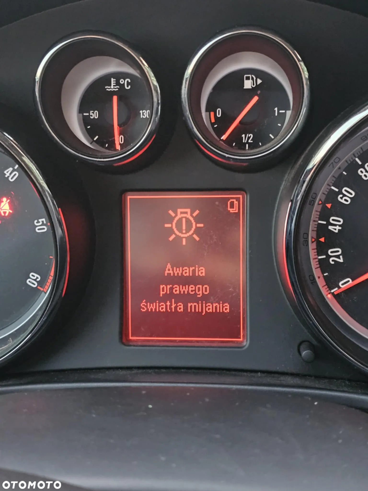 Opel Insignia 2.0 CDTI Cosmo - 11