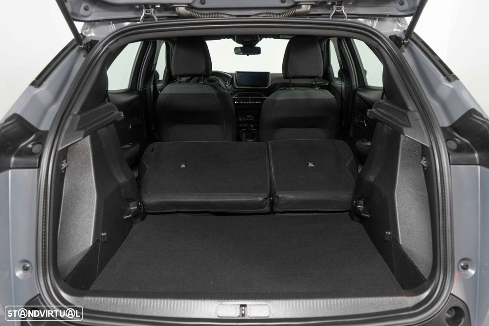 Peugeot 2008 1.2 PureTech Active Pack - 16
