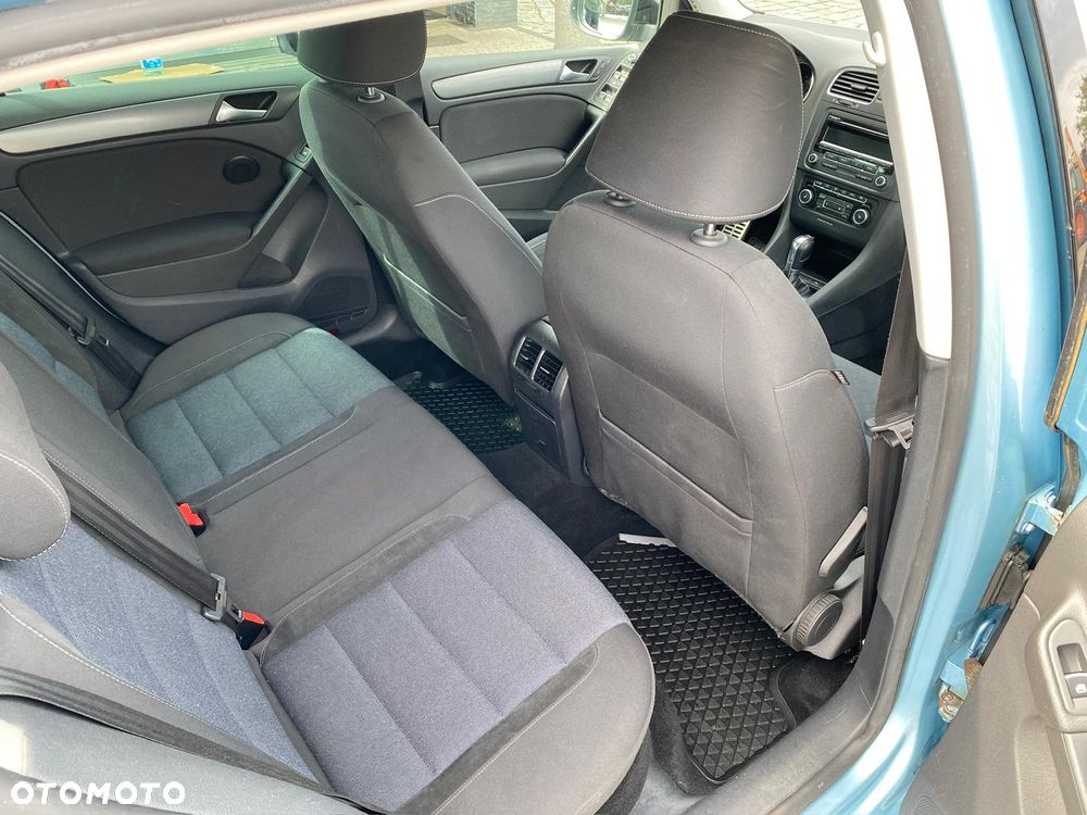 Volkswagen Golf 1.6 TDI DPF DSG Style - 31