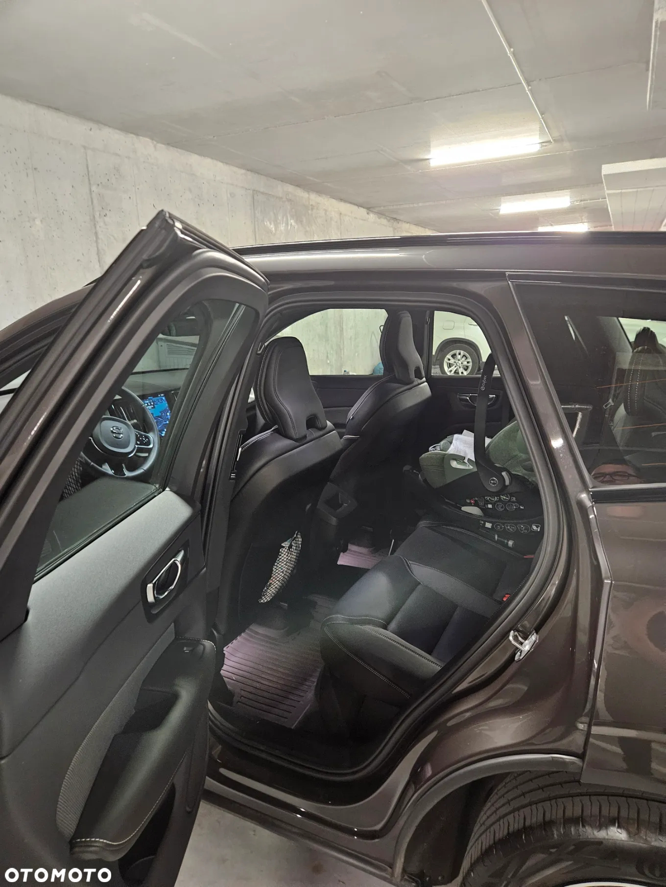 Volvo XC 60 T4 R-Design - 7