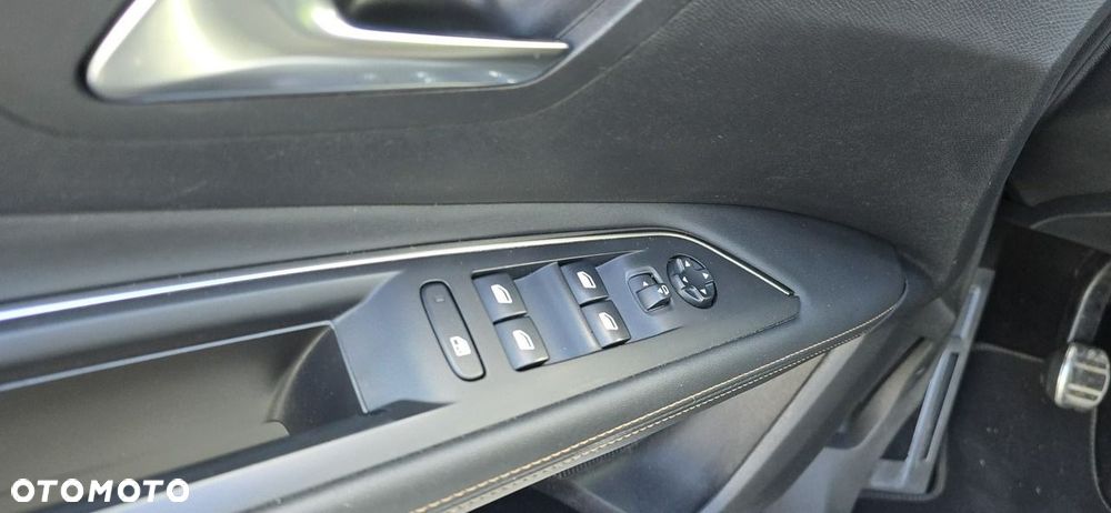 Peugeot 3008 - 21