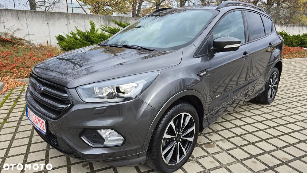 Ford Kuga 1.5 EcoBoost 4x4 ST-Line - 1