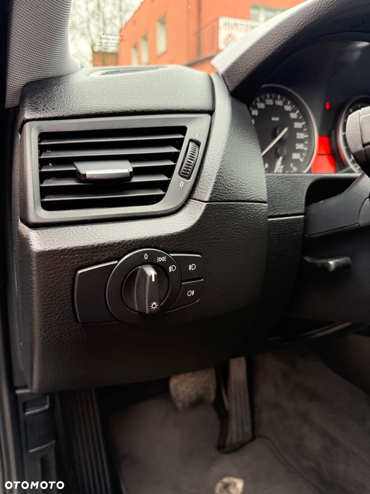 BMW X1 sDrive18d - 20