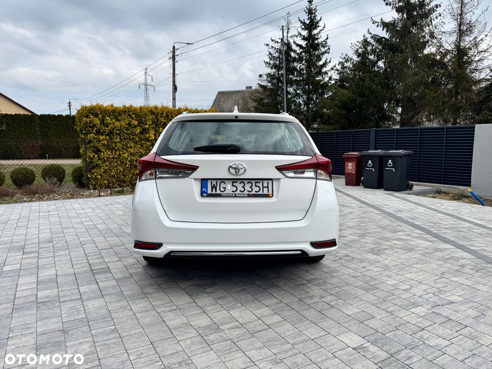 Toyota Auris 1.6 Comfort - 5