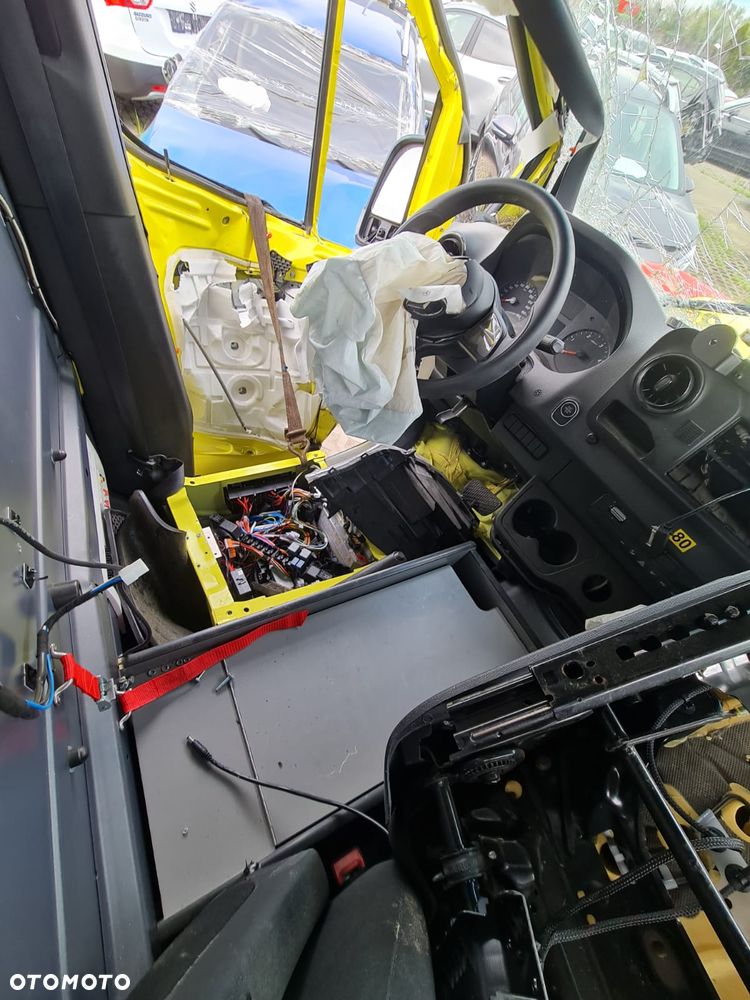 Mercedes-Benz Sprinter Ambulans Kamper Furgon W907 319 CDI 3.0 V6 190 KM - 7