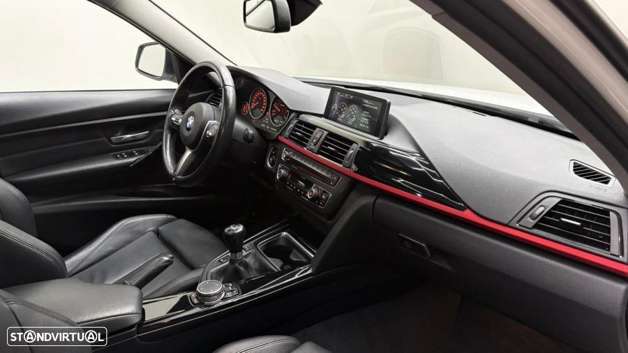 BMW 320 d xDrive Line Sport - 21