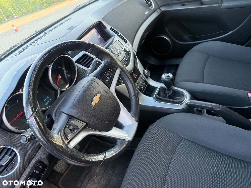 Chevrolet Cruze 2.0 D LT - 27