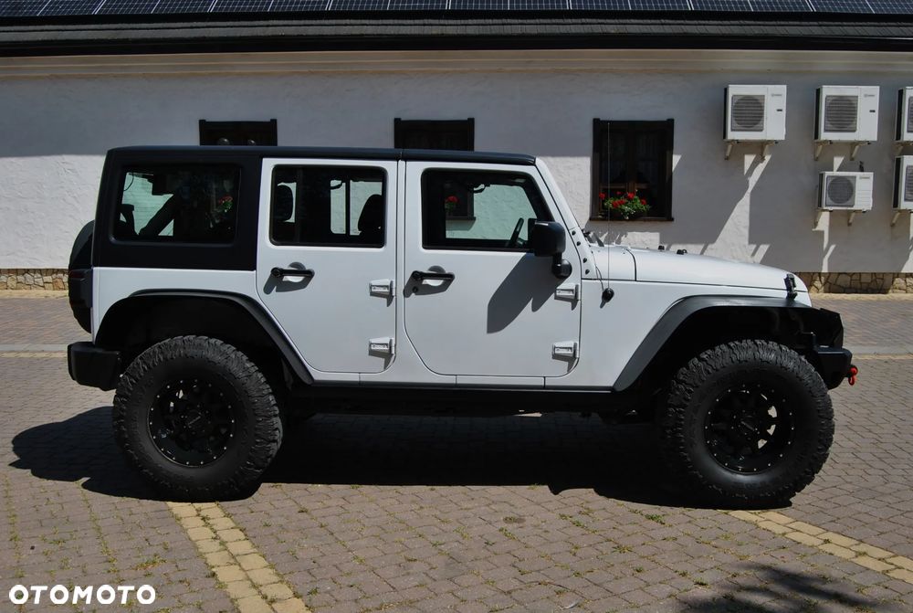 Jeep Wrangler - 20