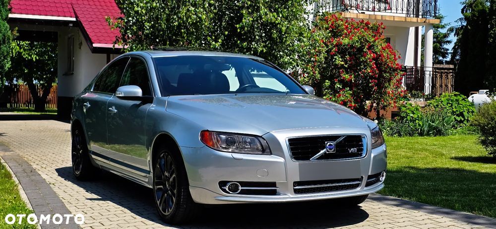Volvo S80 4.4 V8 AWD Executive - 1