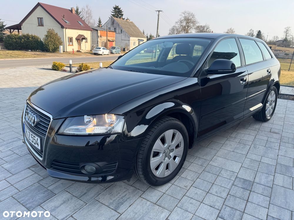 Audi A3 Sportback 2.0 TDI DPF Attraction - 2