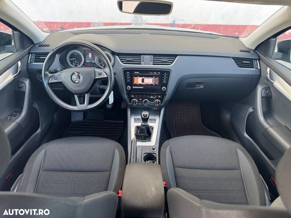 Skoda Octavia Combi 1.6 TDI Ambition - 12