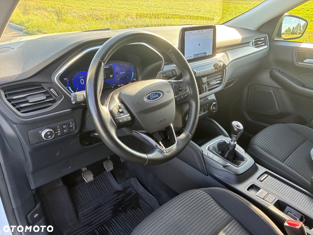 Ford Kuga 1.5 EcoBoost FWD Titanium - 4