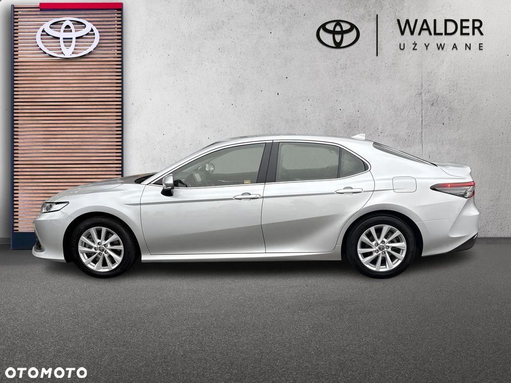 Toyota Camry 2.5 Hybrid Comfort CVT - 2