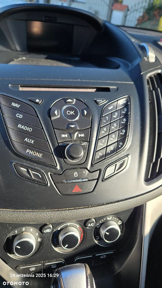 Ford Kuga - 28