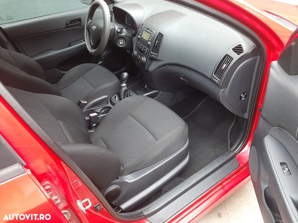 Hyundai i30 1.4 FIFA WM Edition - 8