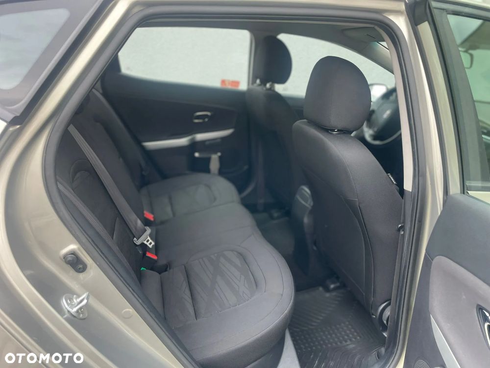 Kia Ceed Cee'd 1.6 GDI M - 2
