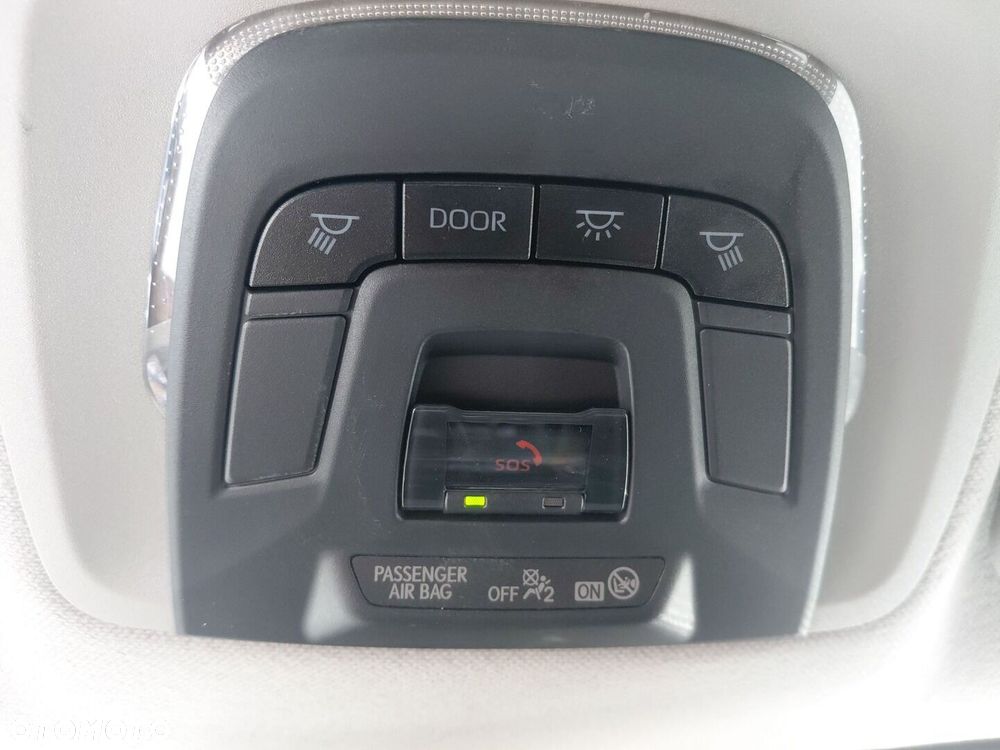 Toyota Corolla 1.8 Hybrid Comfort - 28