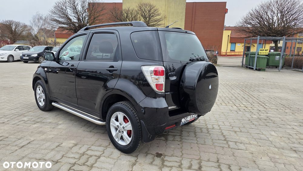 Daihatsu Terios - 4