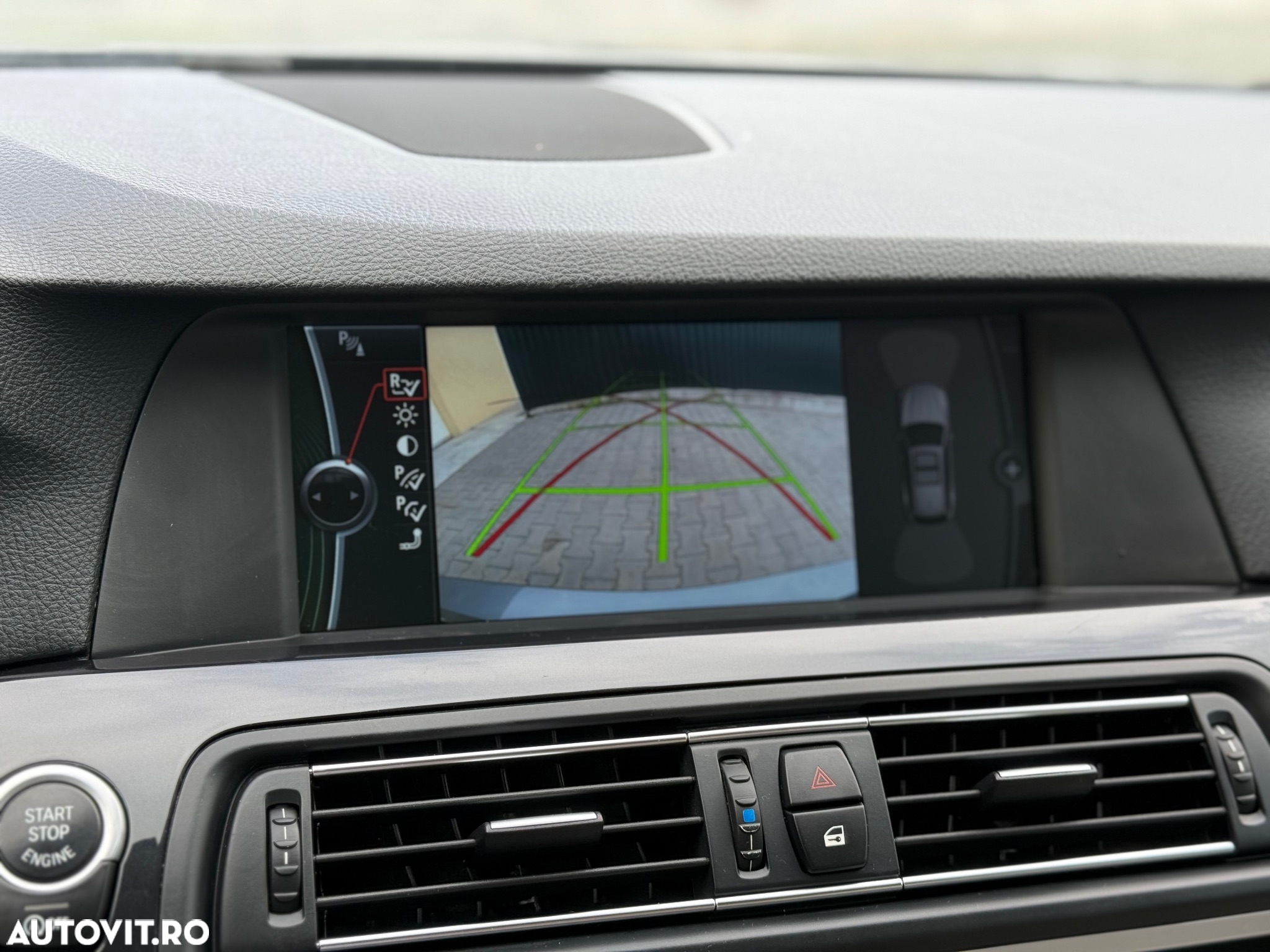 BMW Seria 5 525d Touring Aut. - 32