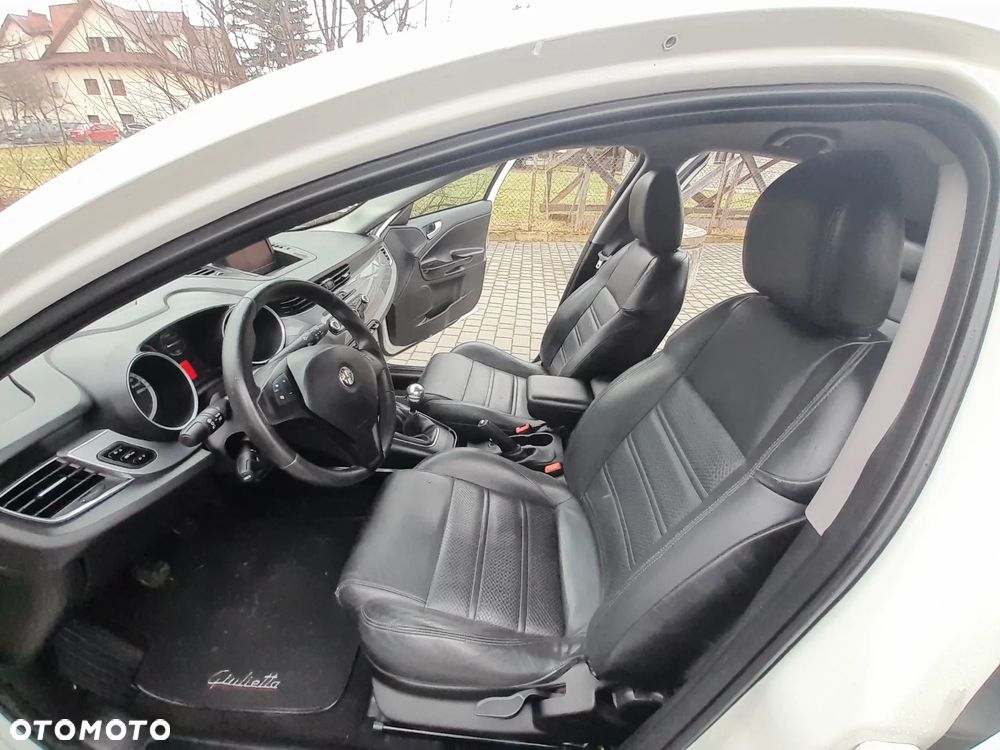 Alfa Romeo Giulietta 1.6 JTDM Veloce - 14