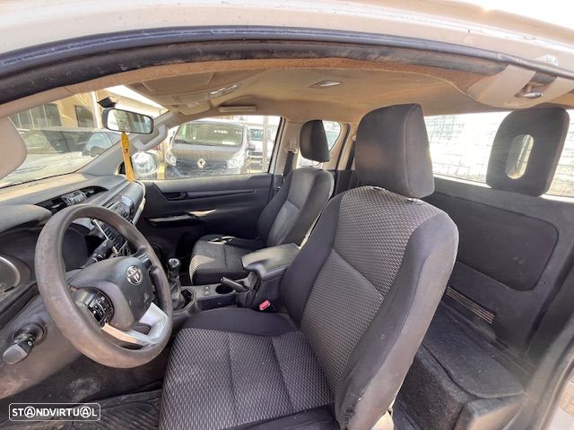 Toyota HILUX 4X4 3LUG 150 cv - 7