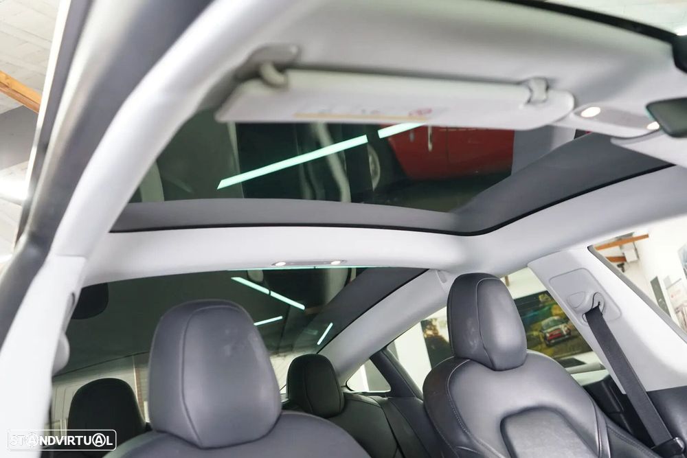 Tesla Model 3 Standard RWD Plus - 31