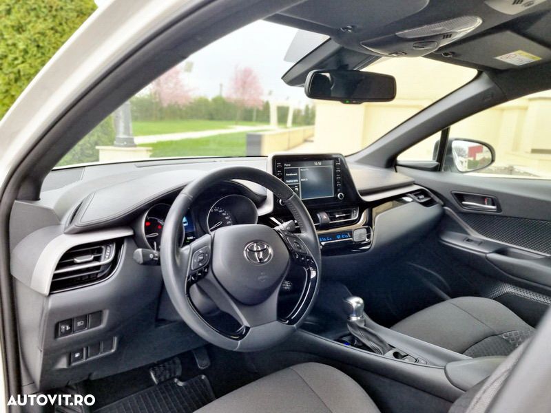 Toyota C-HR Style Selection - 11