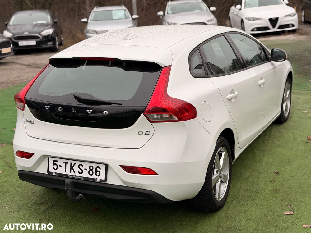 Volvo V40 - 11