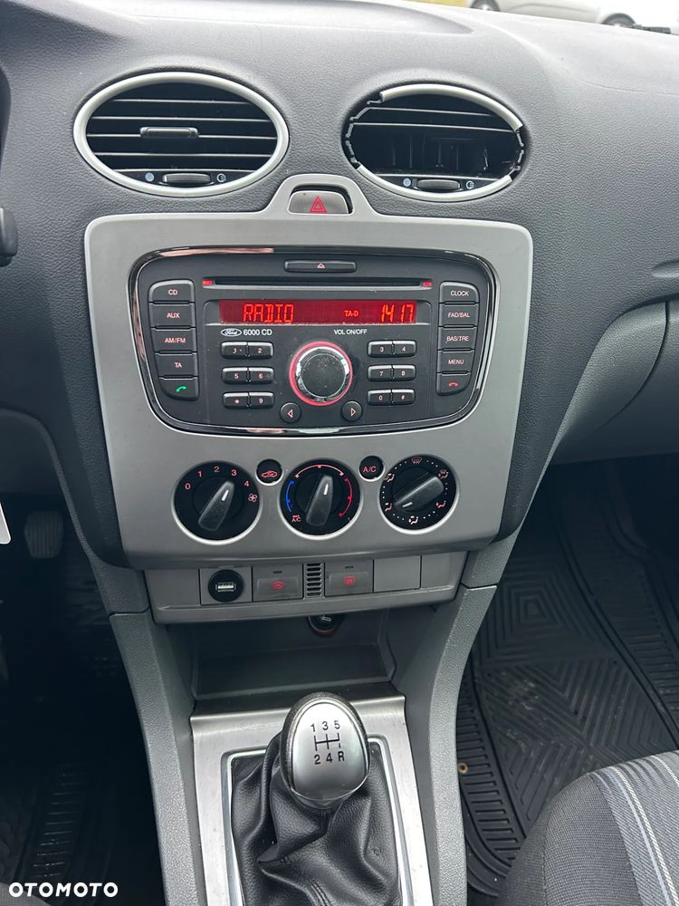 Ford Focus - 31