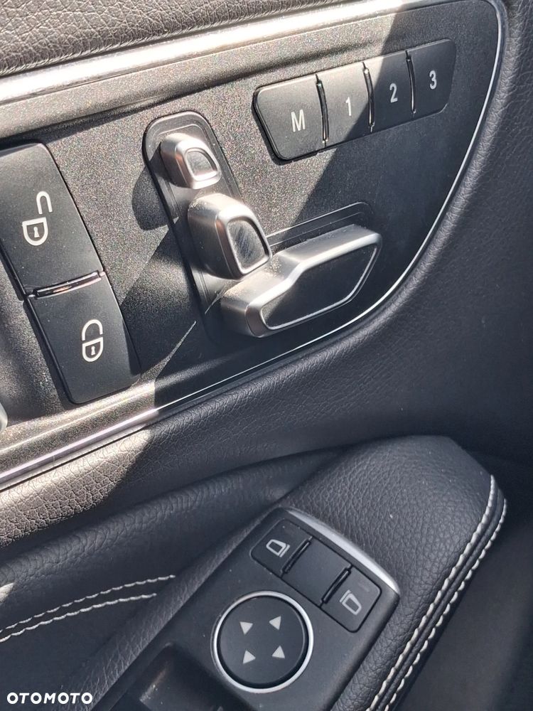 Mercedes-Benz CLA 250 4Matic 7G-DCT - 10