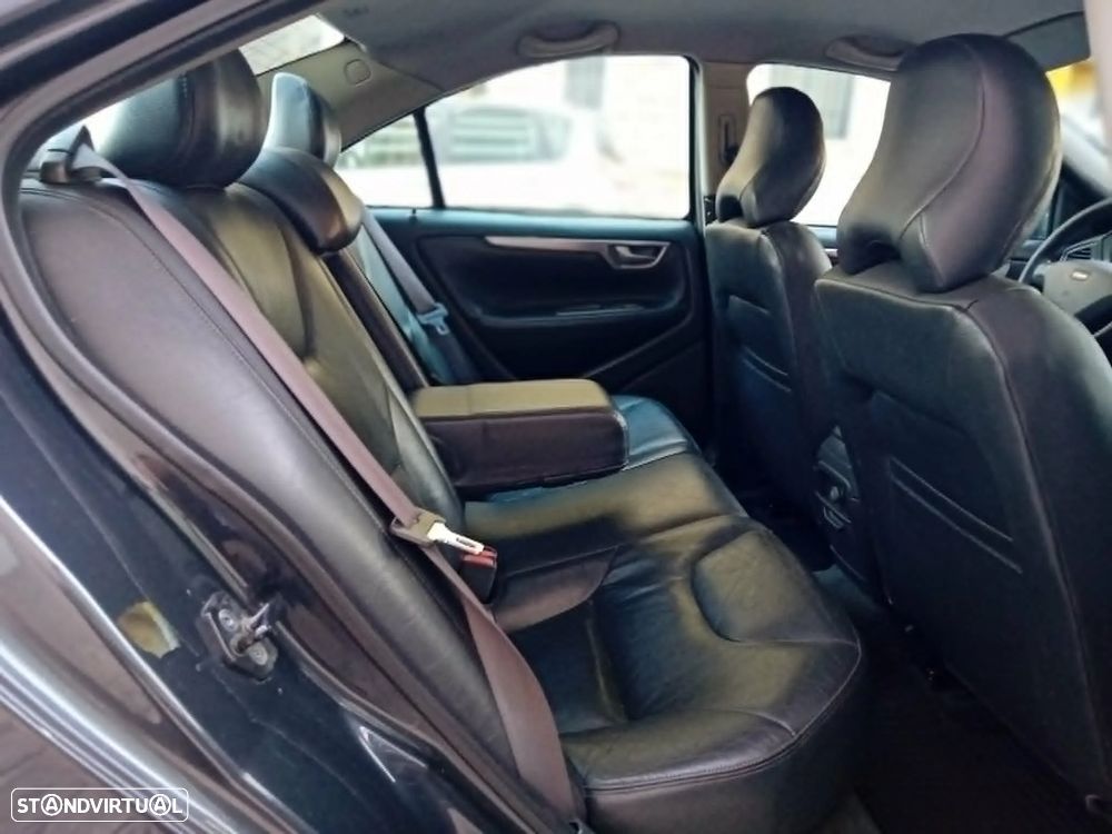 Volvo S60 2.4 D5 - 15