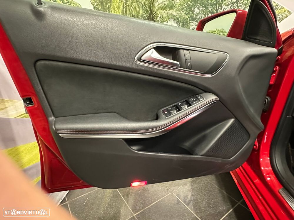 Mercedes-Benz A 160 CDI AMG Line - 26