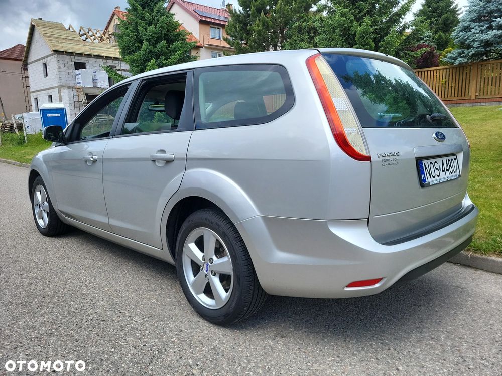 Ford Focus 2.0 16V Style+ - 10