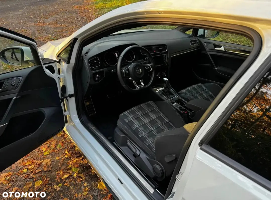 Volkswagen Golf VII 2.0 TDI BMT GTD DSG - 9