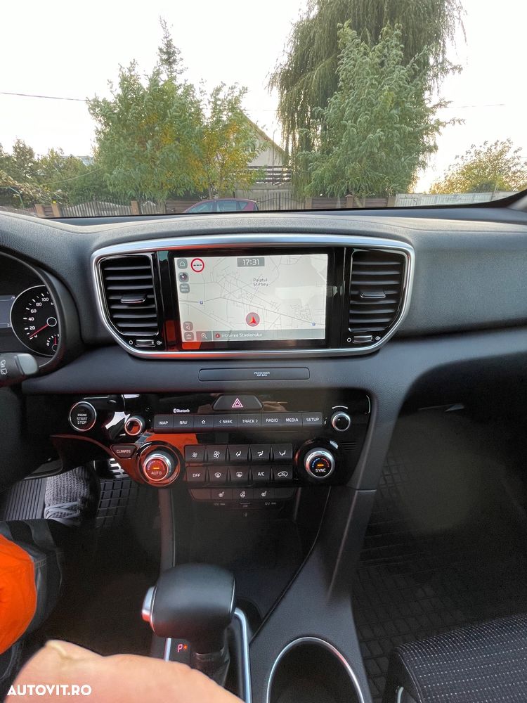 Kia Sportage 1.6 DSL MHEV 7DCT HP 4x4 GT Line - 11