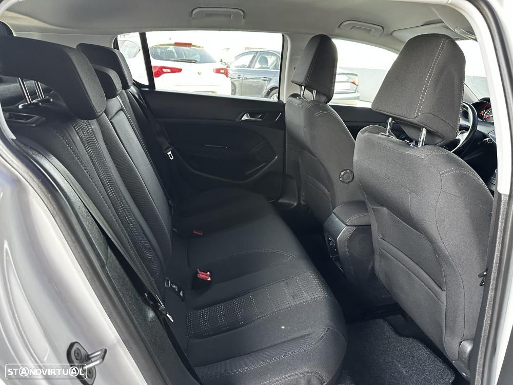 Peugeot 308 1.6 BlueHDi Allure - 45